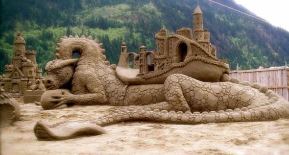 Sandburg-Drache